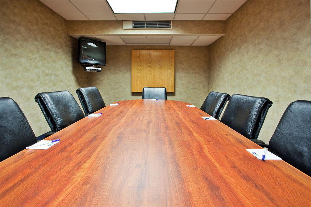 Holiday Inn Express Hotel & Suites Grand Rapids-North By Ihg Walker Servizi foto