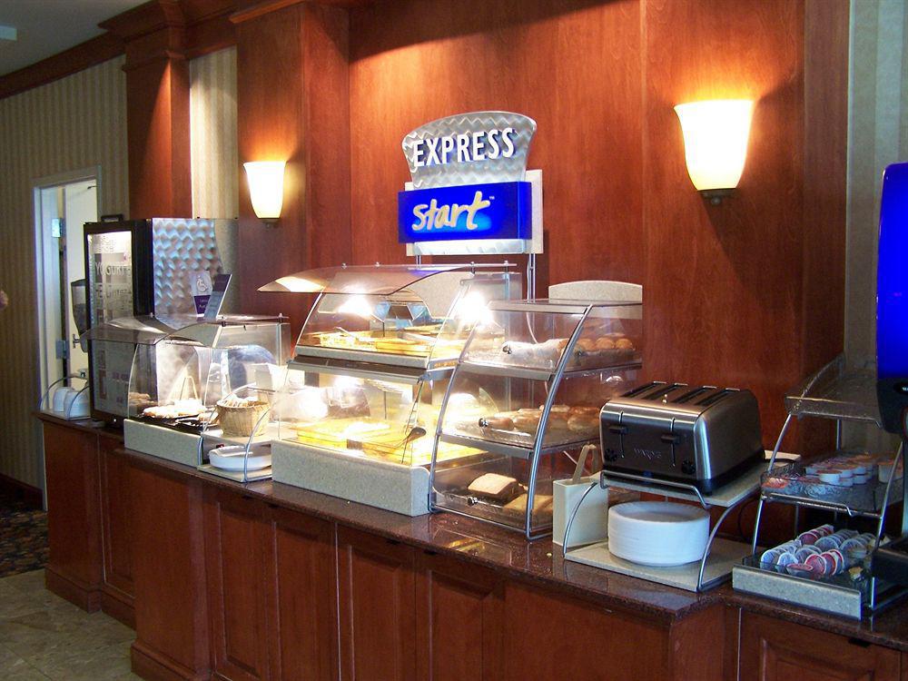 Holiday Inn Express Hotel & Suites Grand Rapids-North By Ihg Walker Esterno foto