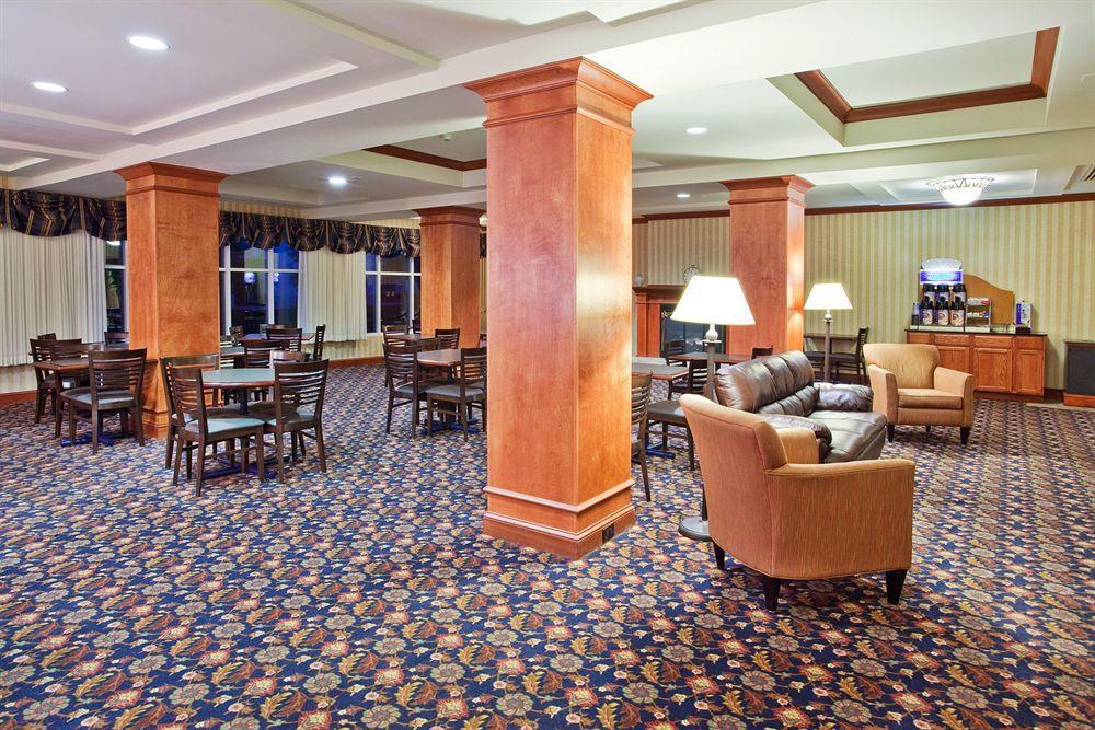 Holiday Inn Express Hotel & Suites Grand Rapids-North By Ihg Walker Esterno foto