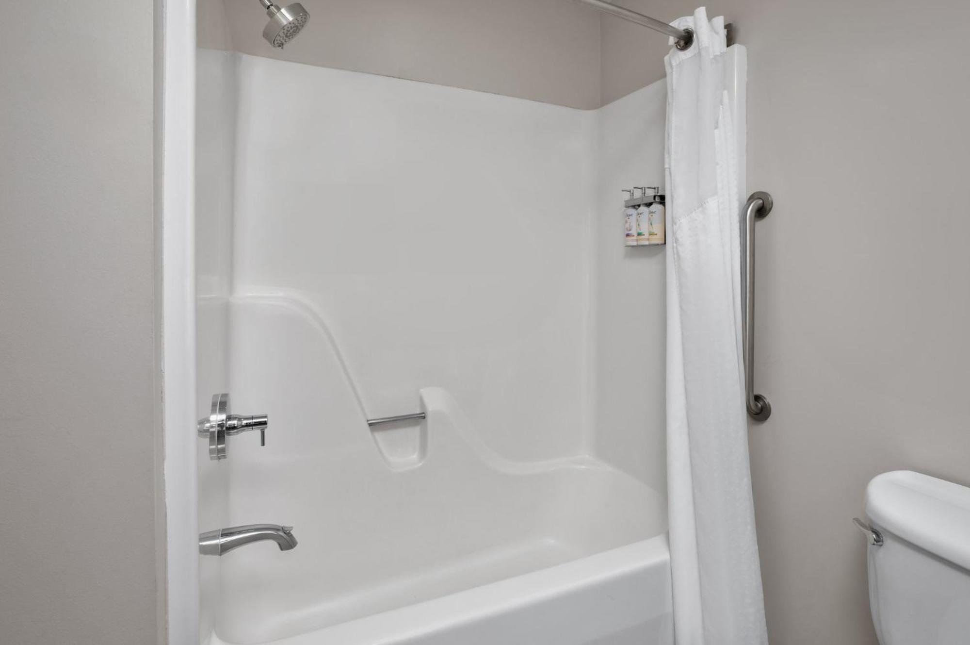 Holiday Inn Express Hotel & Suites Grand Rapids-North By Ihg Walker Esterno foto
