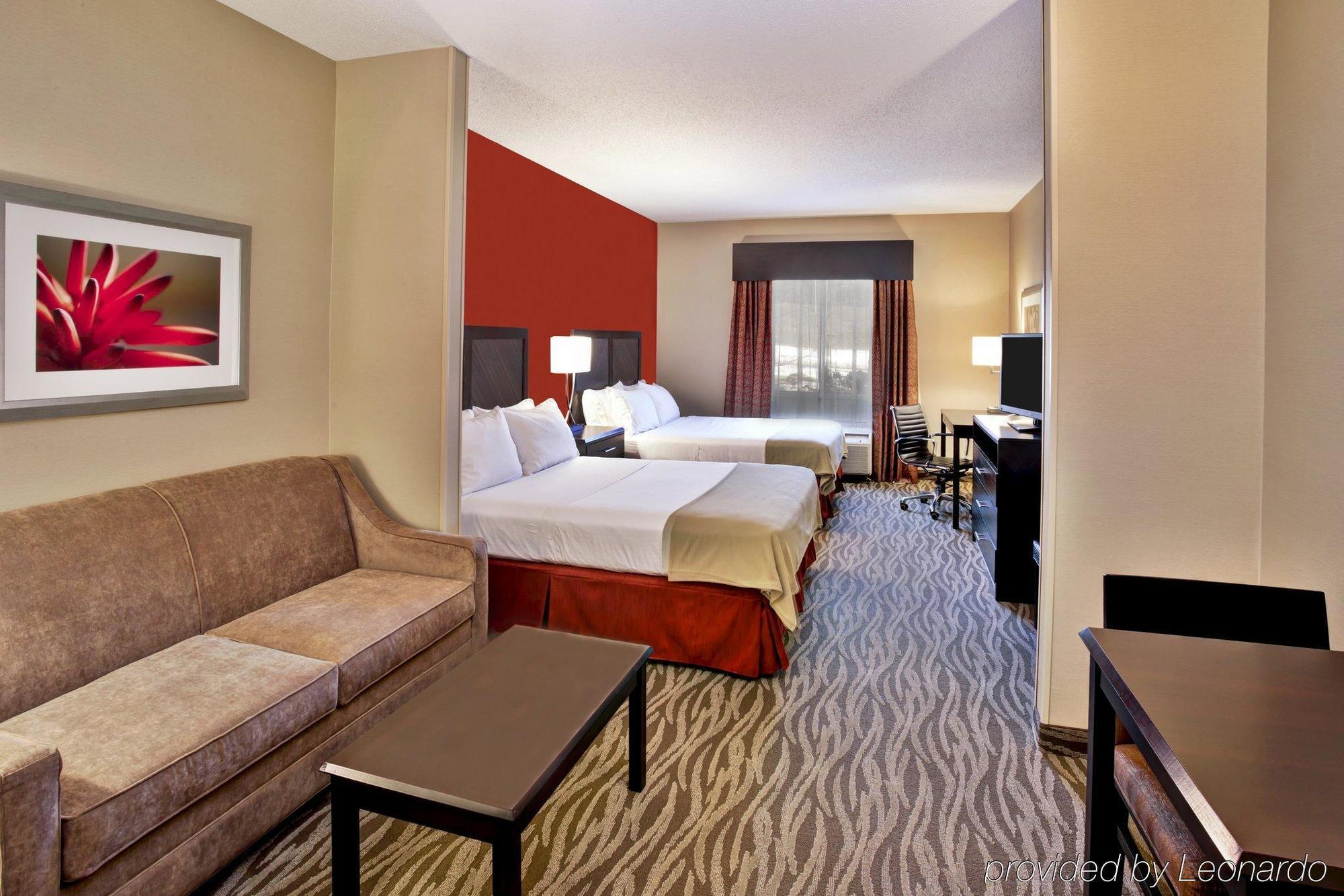 Holiday Inn Express Hotel & Suites Grand Rapids-North By Ihg Walker Esterno foto